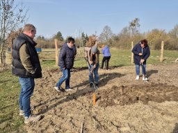 Erstes Treffen auf dem Acker